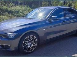 Cinzento Usado 2012 BMW 328 Sedan | € 18.990