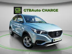 Azul Usado 2022 MG ZS Comfort Sedan | € 21.750 (Preço justo)
