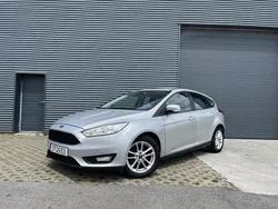 Cinzento Usado 2015 Ford Focus Trend+ | € 11.500 (Preço justo)