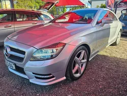 Cinza Usado 2013 Mercedes CLS250 Sedan | € 18.990
