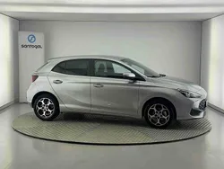 Cinzento Usado 2024 MG MG3 Citadino | € 23.990