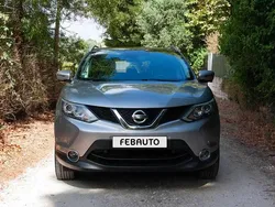 Cinzento Usado 2016 Nissan Qashqai SUV | € 17.600 (Preço justo)
