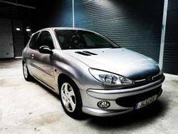 Cinzento Usado 2001 Peugeot 206 Citadino | € 3.750 (Preço justo)