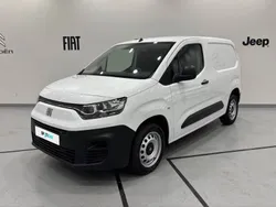 Branco Usado 2023 Fiat Doblò Monovolume | € 17.250 (Bom preço)