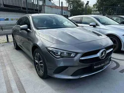 Cinza Usado 2023 Mercedes CLA250 Sedan | € 45.900