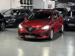Vermelho Usado 2021 Renault Clio V Intens Citadino | € 13.990 (Preço justo)