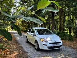 Branco Usado 2017 Fiat Grande Punto Citadino | € 7.500 (Preço elevado)