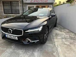 Preto Usado 2021 Volvo V60 Carrinha | € 30.900 (Preço justo)