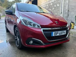 Usado 2016 Peugeot 208 GT-line Citadino | € 8.750 (Bom preço)