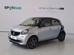 Cinzento Usado 2017 Smart ForFour Electric Drive Passion Sedan | € 10.500 (Preço elevado)