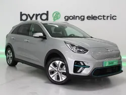Cinza Usado 2021 Kia e-Niro SUV | € 23.900 (Preço justo)