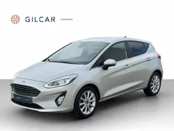 Cinza Usado 2019 Ford Fiesta Titanium Citadino | € 11.450 (Preço justo)