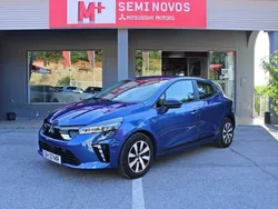 Azul Usado 2024 Mitsubishi Colt | € 17.250 (Preço justo)