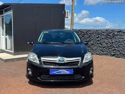 Preto Usado 2010 Toyota Auris Hybrid Citadino | € 13.490 (Preço justo)