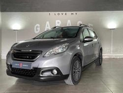 Cinzento Usado 2016 Peugeot 2008 Allure SUV | € 10.750 (Preço justo)