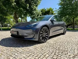Cinzento Usado 2020 Tesla Model 3 Sedan | € 25.990 (Bom preço)