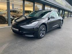 Preto Usado 2021 Tesla Model 3 RWD Sedan | € 21.990 (Preço justo)