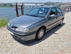 Cinzento Usado 1994 Renault Laguna Citadino | € 1.450