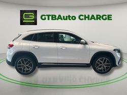 Branco Usado 2023 Mercedes EQA250 AMG SUV | € 40.999 (Preço elevado)