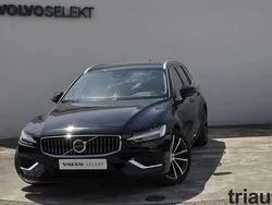 Preto Usado 2024 Volvo V60 Core Carrinha | € 44.800 (Preço justo)