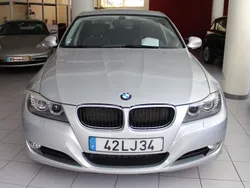 Cinza Usado 2011 BMW 318 Lifestyle Sedan | € 14.900 (Caro)