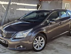 Cinza Usado 2011 Toyota Avensis Carrinha | € 11.990 (Preço elevado)