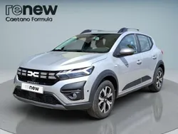 Cinzento Usado 2023 Dacia Sandero Expression Citadino | € 17.490 (Preço justo)