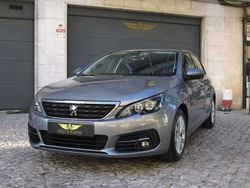 Cinzento Usado 2019 Peugeot 308 Active | € 11.950 (Preço justo)