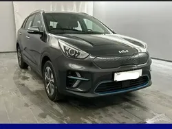 Cinzento Usado 2022 Kia e-Niro SUV | € 22.300 (Preço justo)