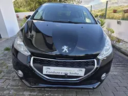 Preto Usado 2013 Peugeot 208 Active Citadino | € 8.900 (Preço justo)