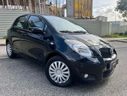 Preto Usado 2011 Toyota Yaris Active Citadino | € 8.250 (Bom preço)