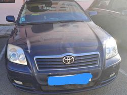 Usado 2003 Toyota Avensis T2 Sedan | € 1.400