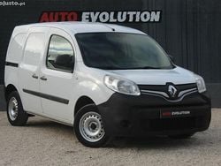 Branco Usado 2019 Renault Kangoo Monovolume | € 10.400 (Preço justo)