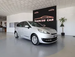 Cinza Usado 2012 Renault Scénic III Bose Edition Monovolume | € 11.400