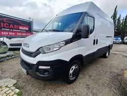 Branco Usado 2018 Iveco Daily | € 21.500