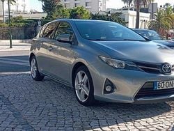 Usado 2014 Toyota Auris Sedan | € 12.900 (Preço justo)