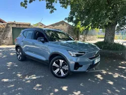 Cinzento Usado 2022 Volvo XC40 SUV | € 29.990 (Bom preço)