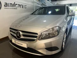 Cinza Usado 2013 Mercedes A200 Urban | € 16.500