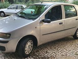 Usado 2001 Fiat Punto Sedan | € 1.299