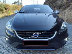 Preto Usado 2015 Volvo V40 R-Design Carrinha | € 12.500 (Preço justo)