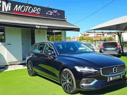 Preto Usado 2022 Volvo V60 Carrinha | € 37.850 (Bom preço)