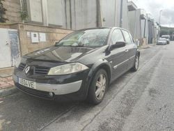 Usado 2003 Renault Mégane II Sedan | € 2.100