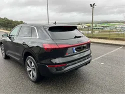 Preto Usado 2024 Audi Q8 e-tron Premium SUV | € 73.500