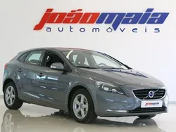 Cinzento Usado 2016 Volvo V40 Carrinha | € 16.400 (Preço justo)