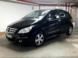 Preto Usado 2010 Mercedes B200 Monovolume | € 8.999 (Preço justo)