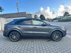 Cinzento Usado 2020 Porsche Cayenne SUV | € 80.000 (Preço elevado)