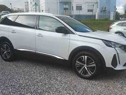Branco Usado 2023 Peugeot 5008 Allure Monovolume | € 31.490 (Preço justo)