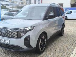 Cinza Usado 2025 Ford Courier Titanium Monovolume | € 31.900 (Preço justo)