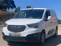 Branco Usado 2019 Opel Combo Monovolume | € 14.000 (Preço justo)