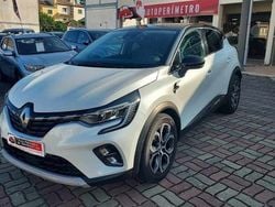 Branco Usado 2022 Renault Captur SUV | € 19.650 (Preço justo)